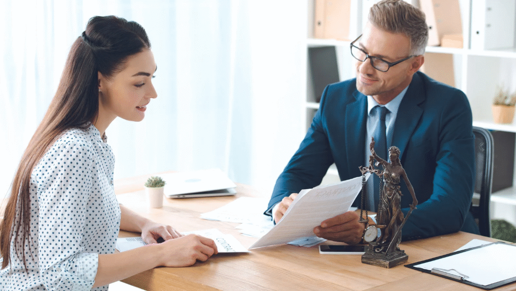 How a Franchise Lawyer Can Safeguard Your Franchise Investment