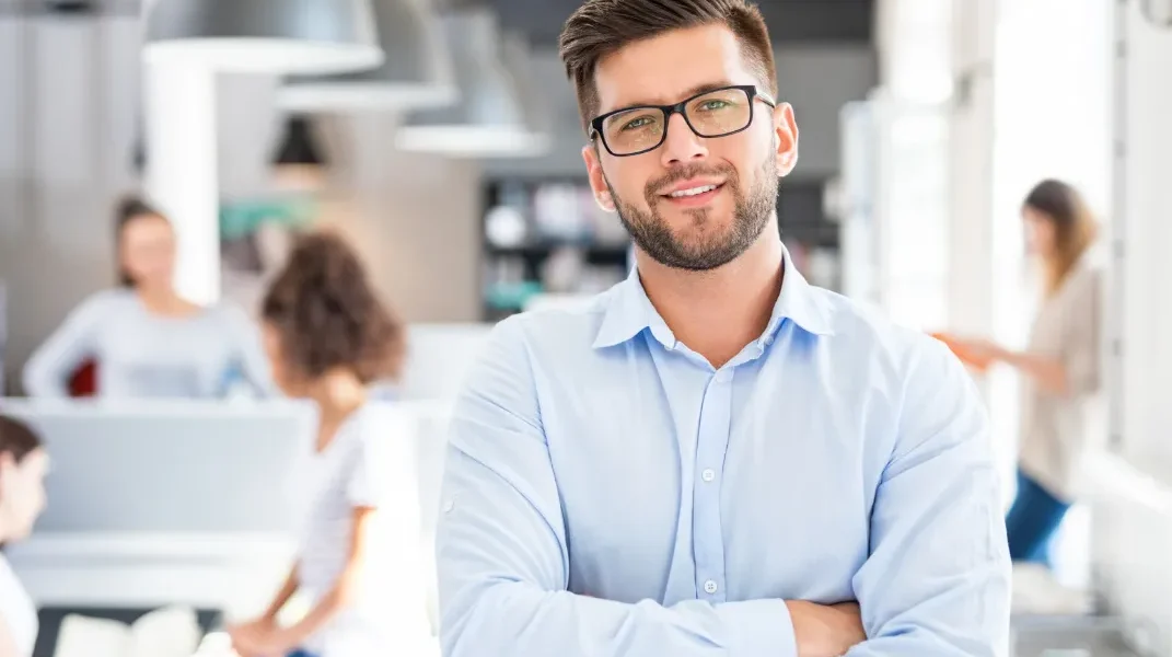 What Is a Franchisee? Definition and Meaning